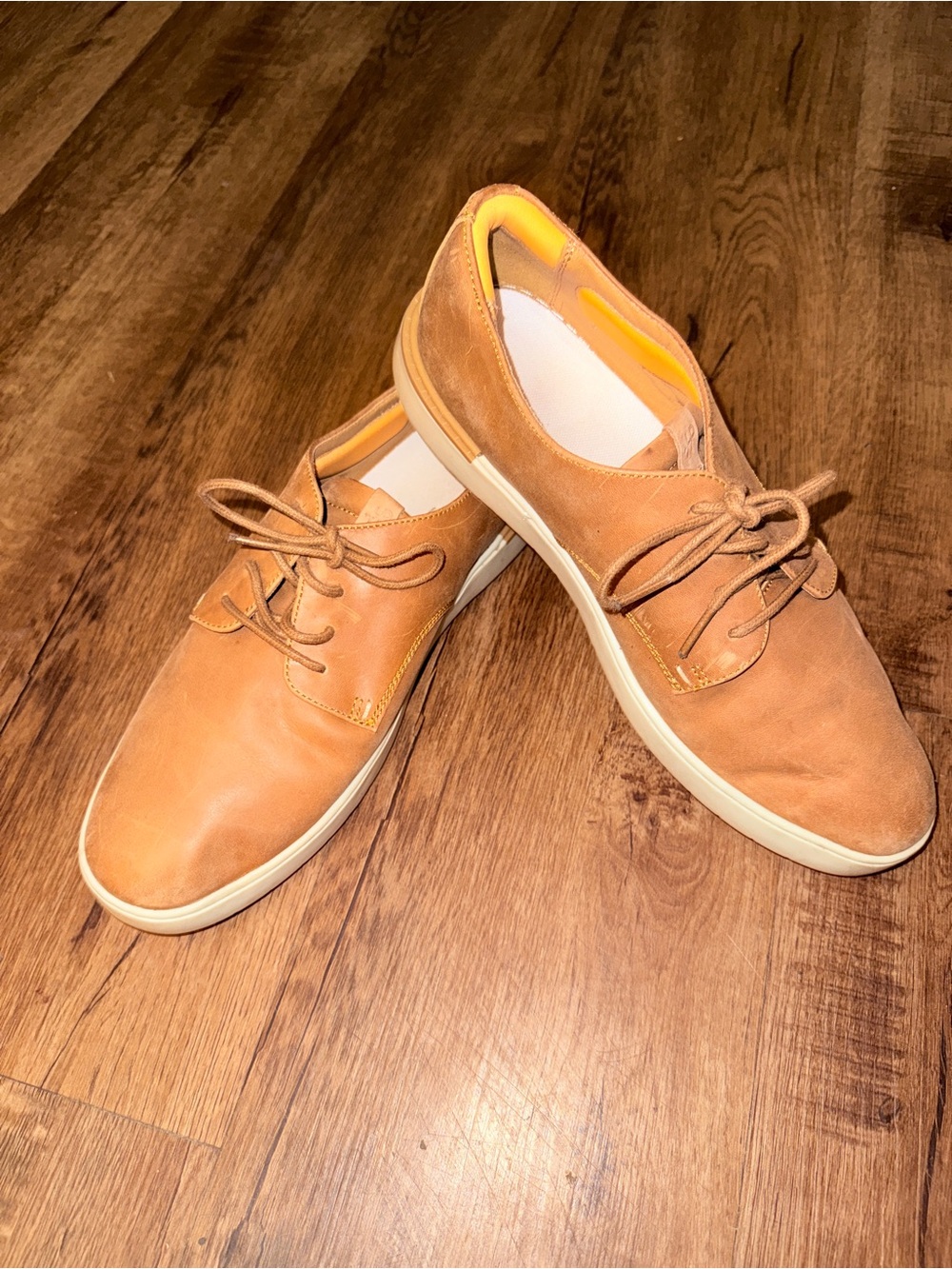 Hush Puppies Men's Tan Leather Boat Shoes with White Soles
